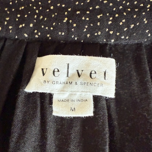 Velvet by Graham & Spencer Shirley Metallic Dot-Print Blouse – Size Medium- EUC - Picture 5 of 5